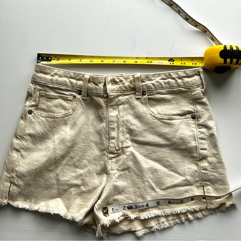 🍒American Eagle Women’s Stretch Jean Shorts. Cream. Size: 8 - Picture 8 of 9